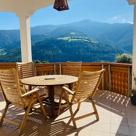Zlattinger Aparthotel 3*